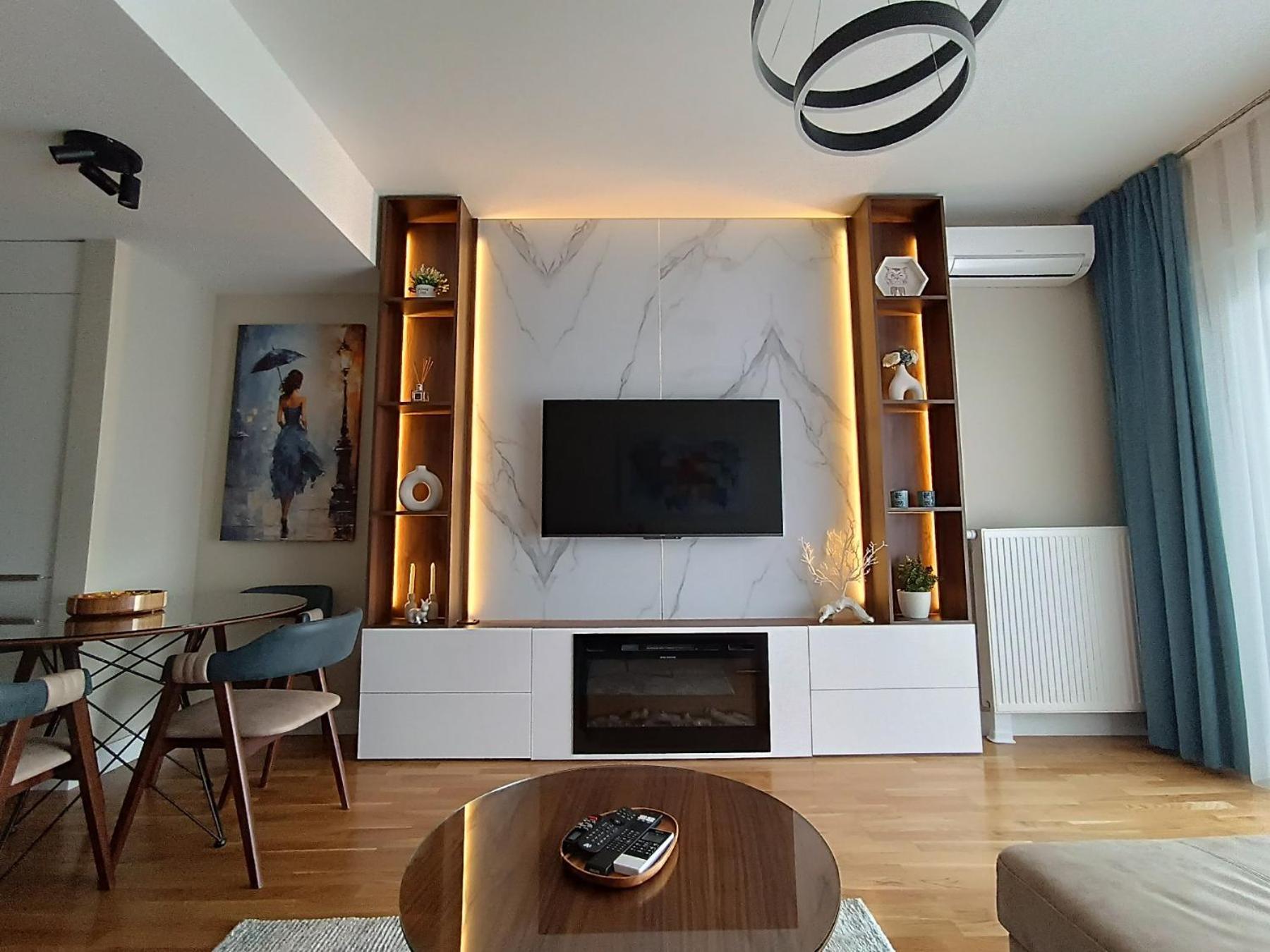 Anika Luxury Apartment At Diamond Center Skopje Exterior photo